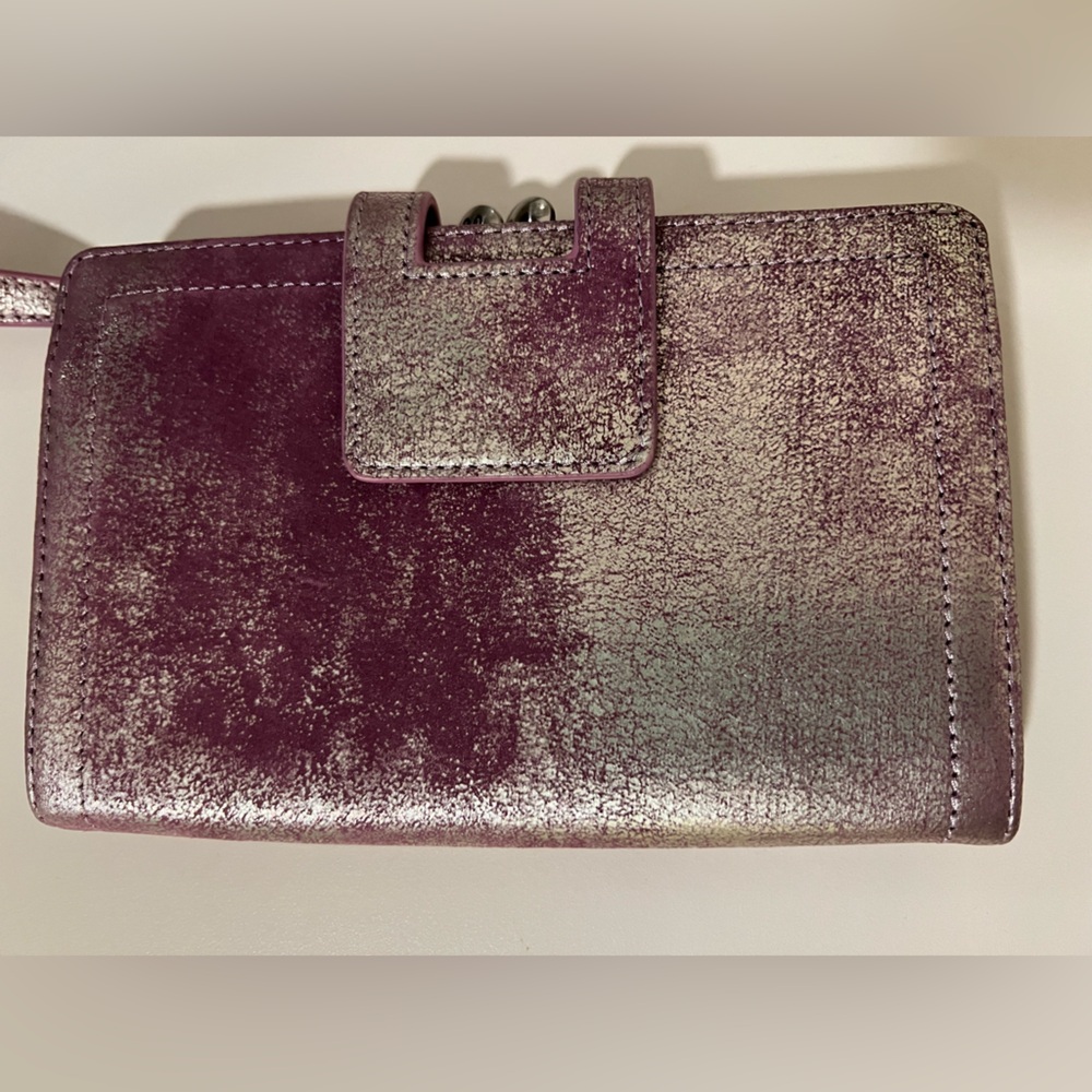 Metallic Pink Wristlet Wallet - Picture 4 of 10